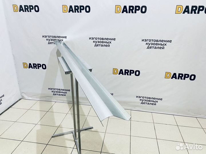 Пороги для Mazda MPV 1999-2006 (LW)