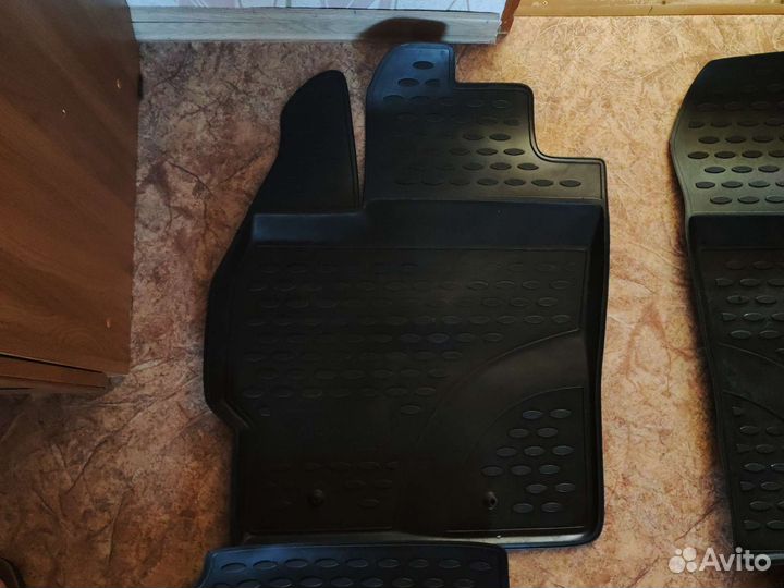 Автоковрики резиновые на тойота приус, 30 кузов