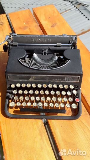 Печатная машинка Olivetti studio 42