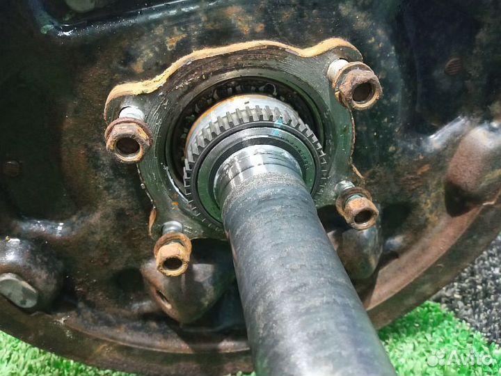 Полуось задняя правая Mitsubishi L200