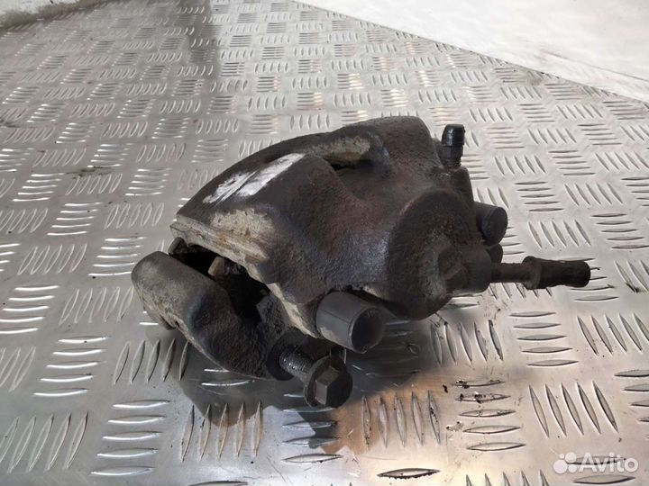 Суппорт правый бмв Е46