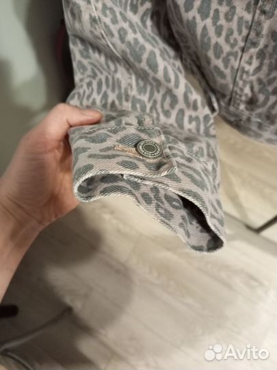 Джинсовая куртка женская