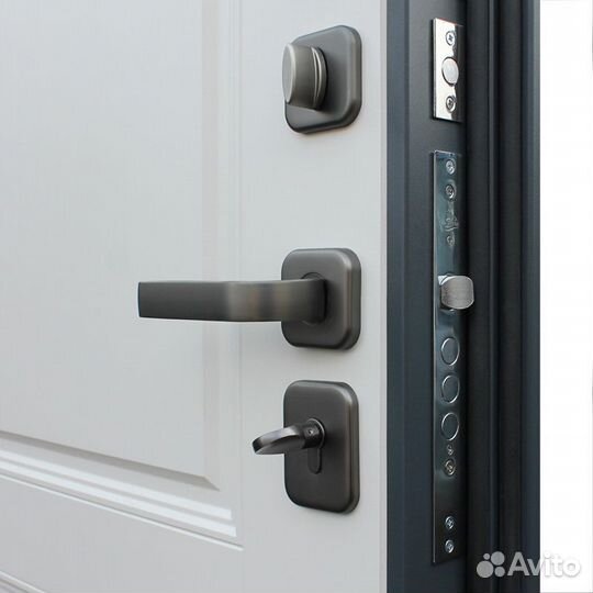 Входные двери с зеркалом / Стальные двери