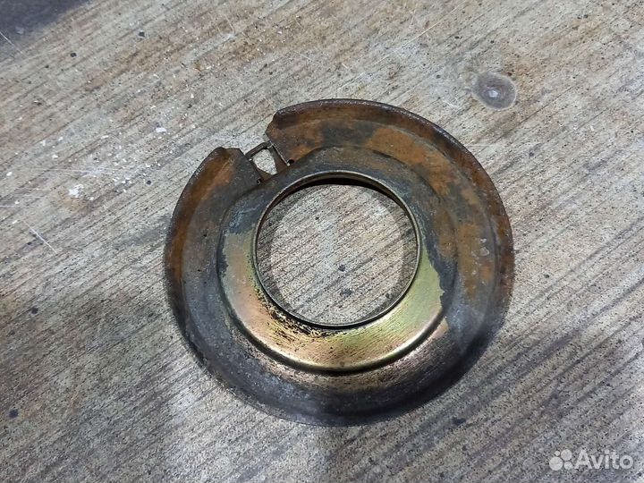 Кольцо кронштейн датчика абс Рено Лагуна2