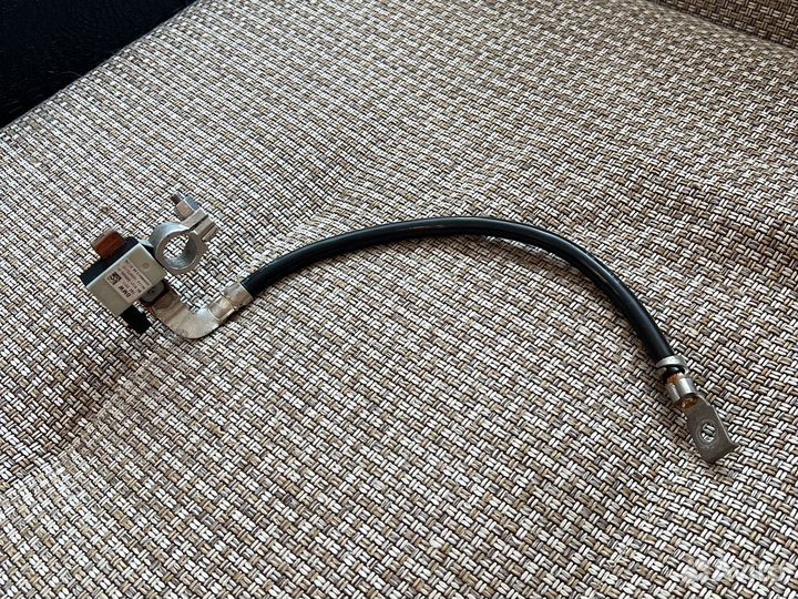 Клемма аккумулятора минус бмв IBS датчик