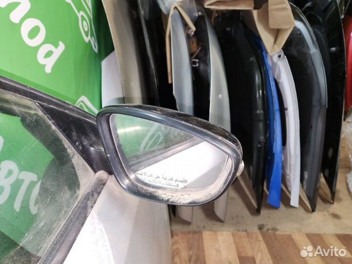 Зеркало электрическое правое Volkswagen Jetta 6