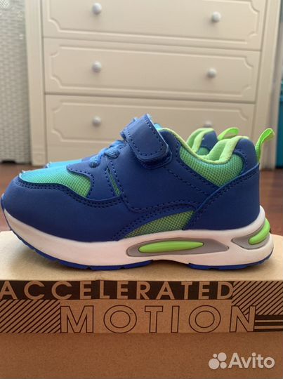 Кроссовки Jomoto