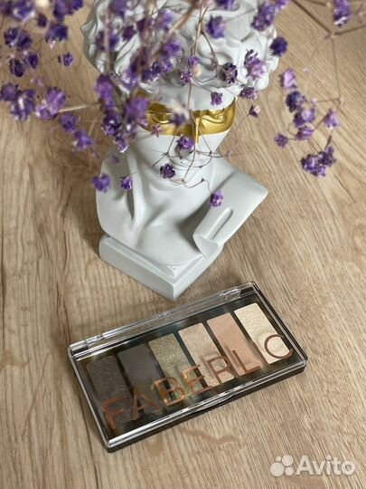 Тени для век