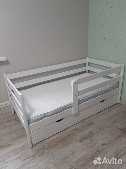 Детская кровать от 3 лет с бортиками