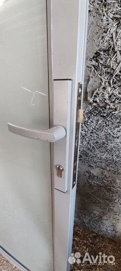 Дверь стекло алюминий