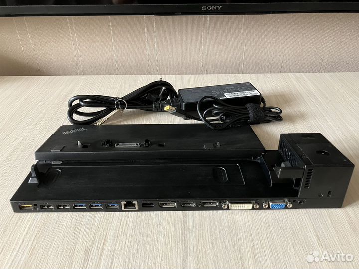 Докстанция Lenovo ThinkPad Ultra dock 40A2