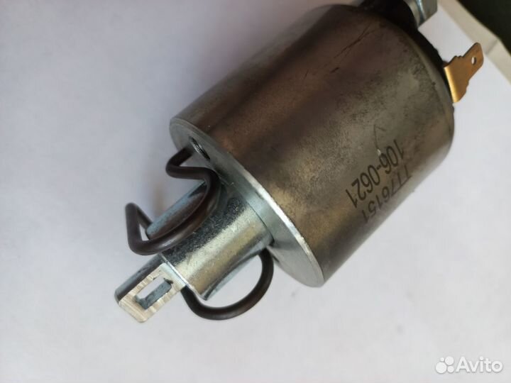 Втягивающее реле стартера