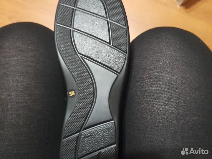 Обувь женская 38 размер