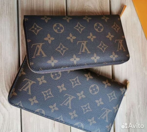 Louis vuitton кошелек