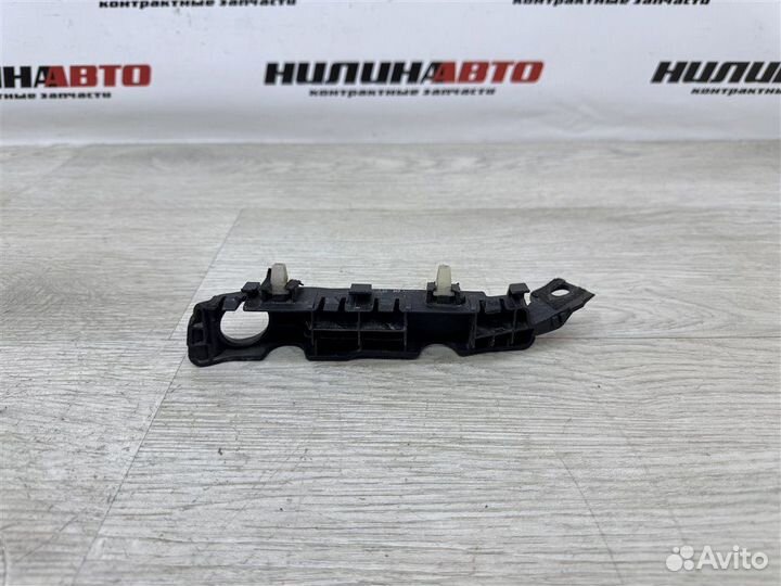 Кронштейн бампера (крепление) передний левый