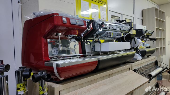Кофемашина Nuova Simonelli Appia Life 1 гр красный
