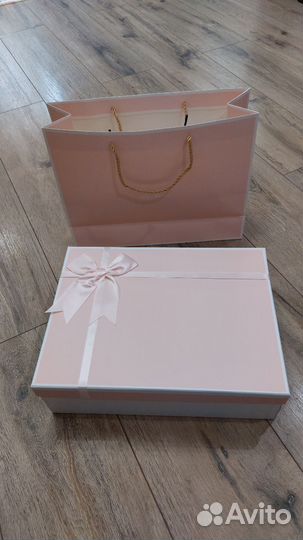 Подарочный набор: кружка с подогревом,букет