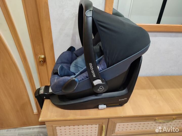 Maxi cosi pebble plus вместе с базой