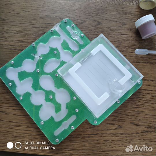 Муравьиная ферма без муравьев