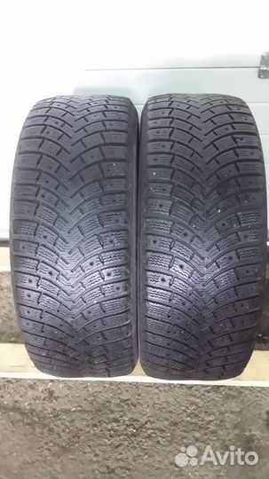 Michelin X-Ice North 2 235/55 R17