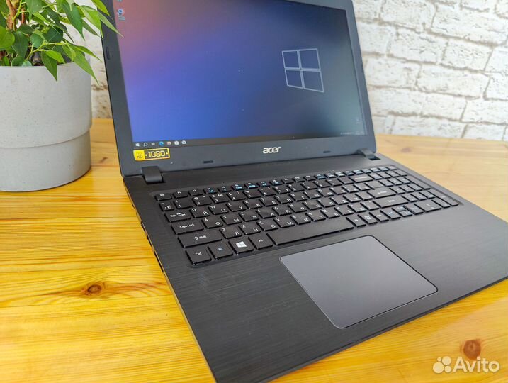 Современный, отличный ноутбук