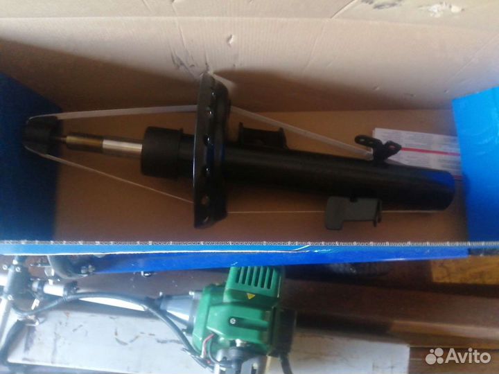 Амортизатор передний ленд ровер эвок