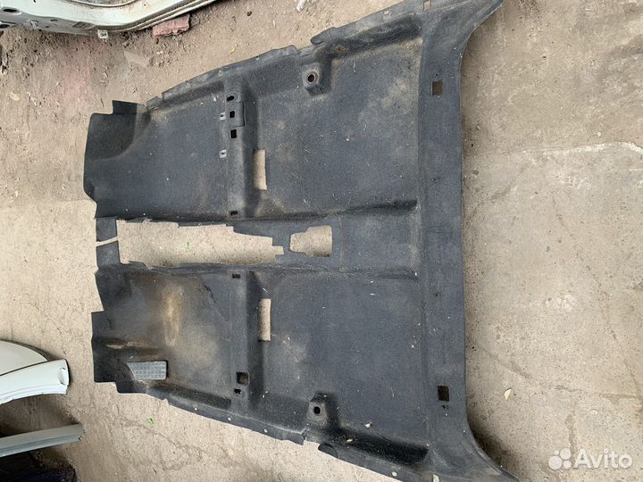 Пол (ковролин) б/у Емгранд ес7 Geely Emgrand EC7