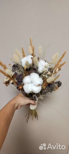 Букеты из полевых цветов, сухоцветы