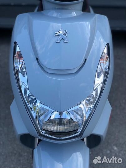 Скутер Peugeot Kisbee 50