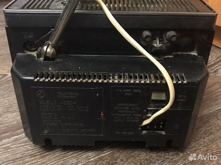 Телевизор Silelis 405 D-1