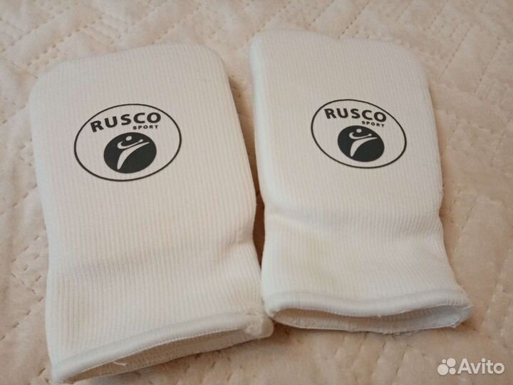 Накладка на кисть для каратэ Rusco