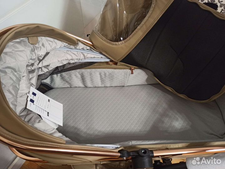 Коляска 3 в 1 luxmom 608 экокожа новинка