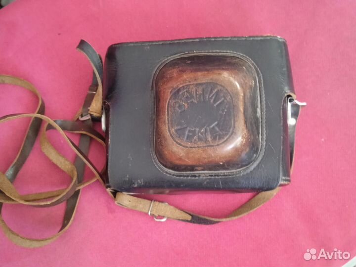 Плёночный фотоаппарат zenit-E. СССР