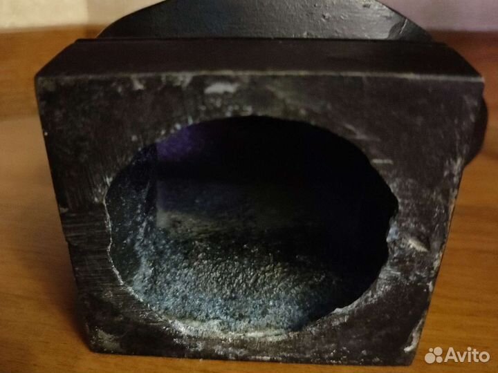 Бюст В. И. Ленина