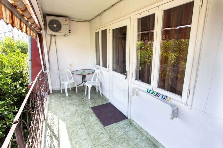 Комната 15 м² в 9-к., 2/2 эт.