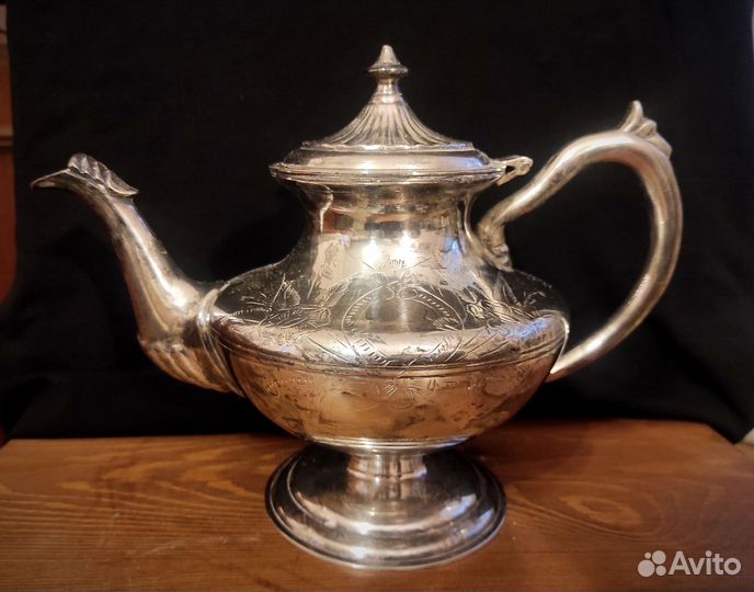 Конфетница, чашки, ложка серебряная. Винтаж