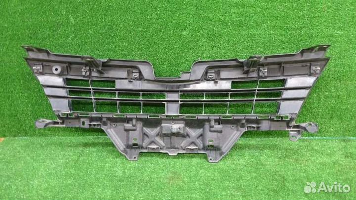 Решетка радиатора Toyota Voxy ZRR80 3ZR-FAE 2014