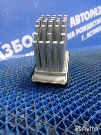 Резистор печки Audi A6C5 седан 2000