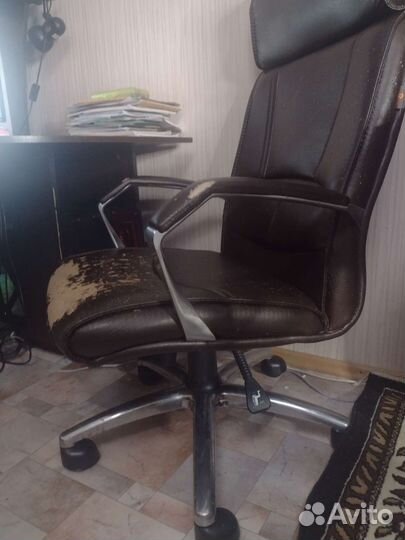 Компьютерное кресло