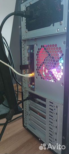 Игровая компьютер win11/rx588gb/ram 16gb/ssd128gb
