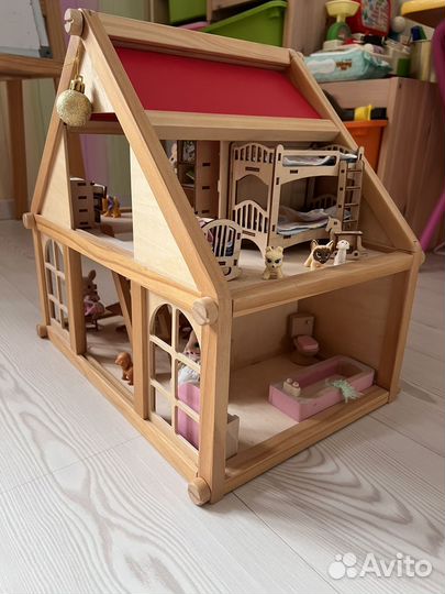 Домик кукольный с семьей кенгуру и их питомцами