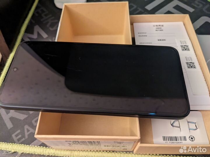 Motorola Moto S50, 12/256 ГБ