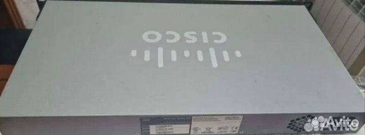 Коммутатор Cisco sf200-24p