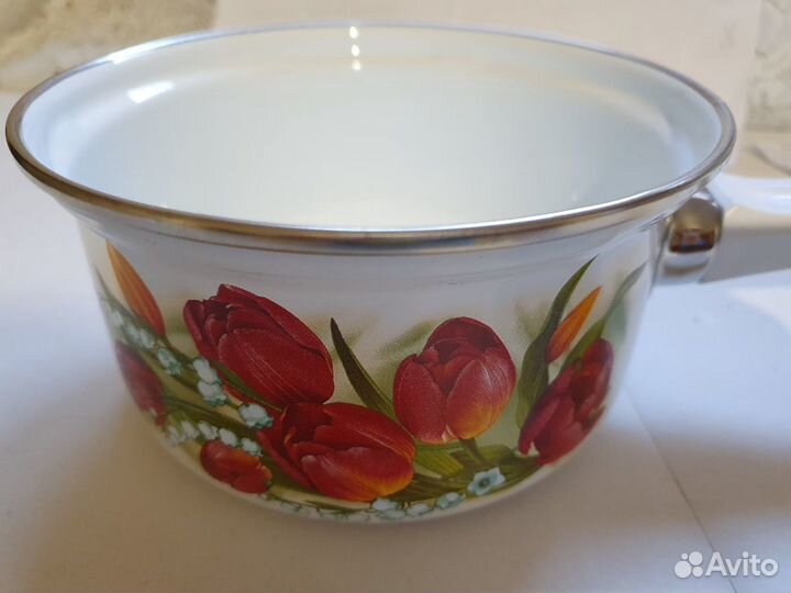 Эмалированная кастрюля-ковш