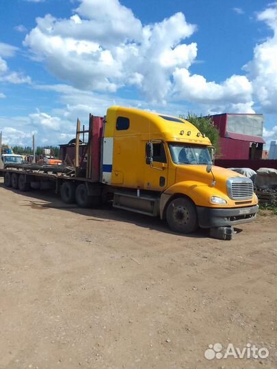 Freightliner Columbia, 2004