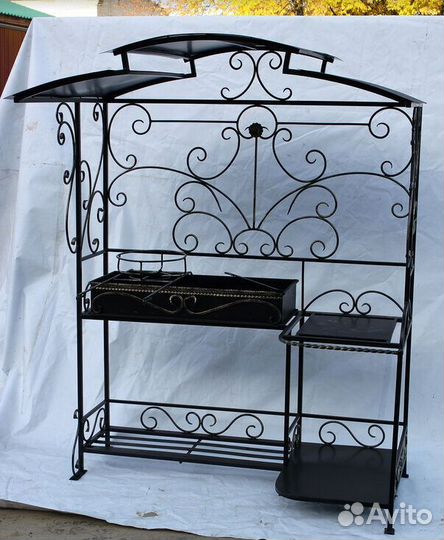 Беседка с мангалом