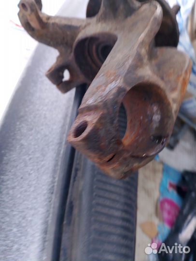 Поворотный кулак со ступицей Ford Focus 1