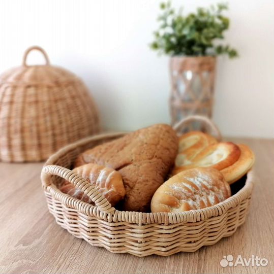 Плетёная хлебница-клош ручной работы