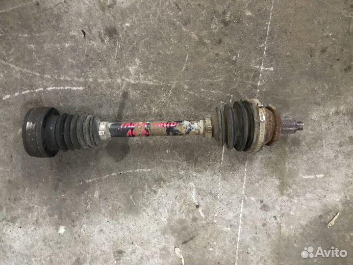 Полуось (привод) передний левый