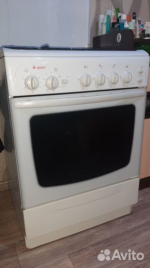 Продам газовую плиту б/у рабочая